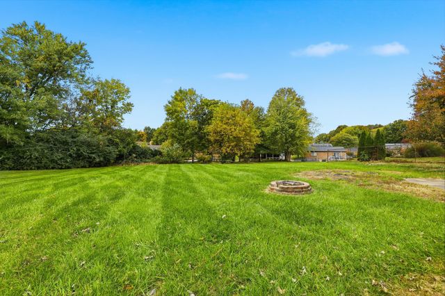 809 Eastland Drive, Villa Hills, KY 41017