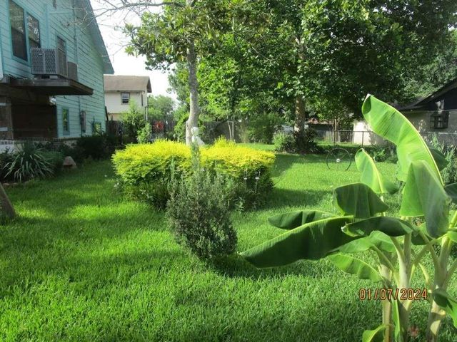 8939 Intervale Street, Houston, TX 77075