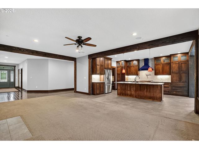 18740 S UPPER HIGHLAND Rd, Beavercreek, OR 97004