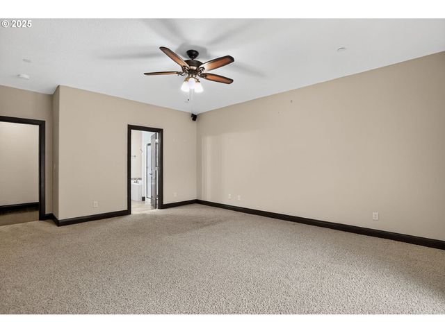 18740 S UPPER HIGHLAND Rd, Beavercreek, OR 97004