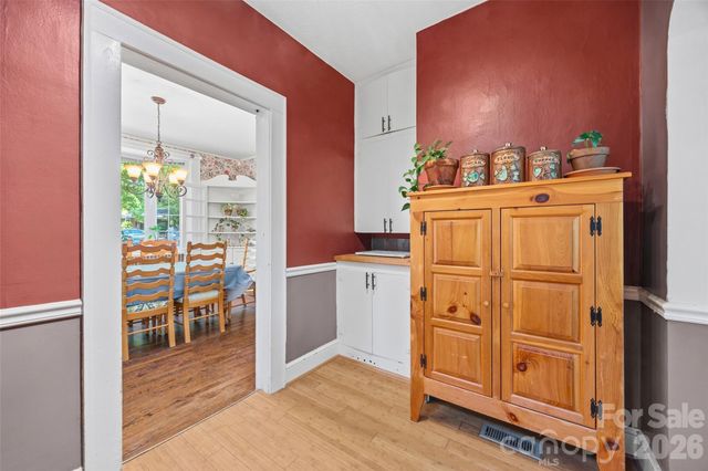 205 S Thompson Street, Shelby, NC 28150
