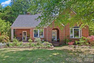205 S Thompson Street, Shelby, NC 28150