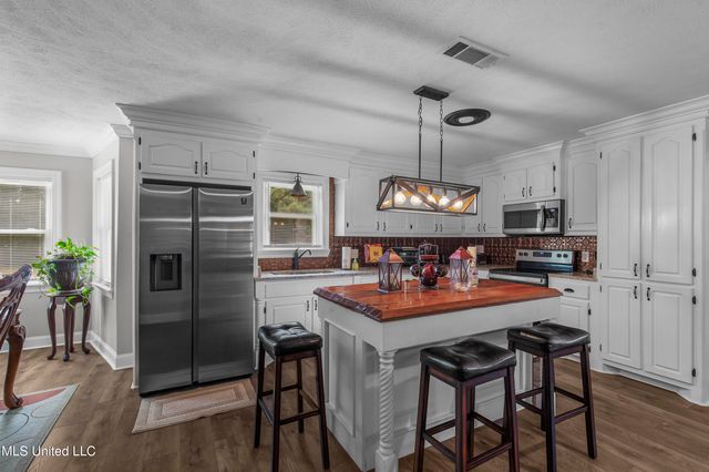 156 Cobbville Road, Canton, MS 39046