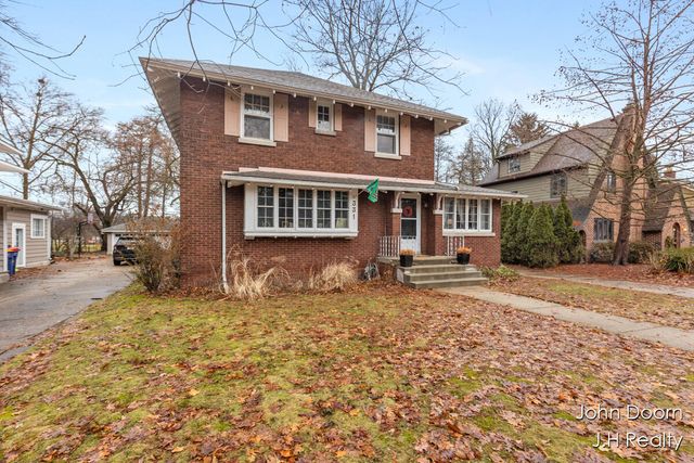 331 Aurora Street SE, Grand Rapids, MI 49507