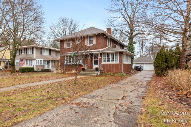 331 Aurora Street SE, Grand Rapids, MI 49507