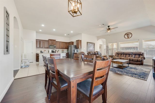 6321 Roaring Creek, Denton, TX 76226