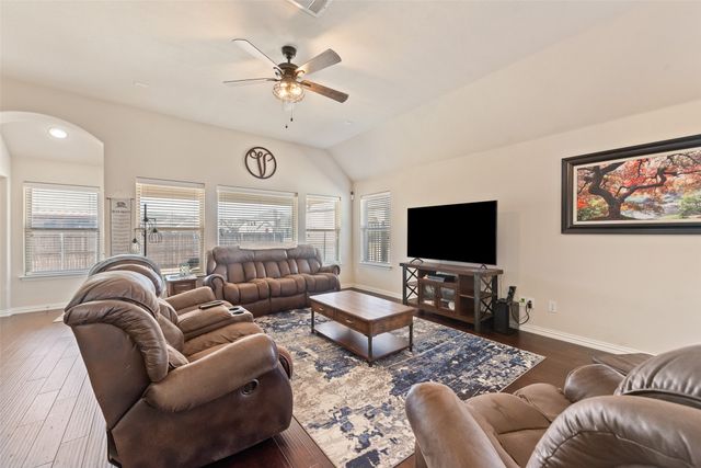 6321 Roaring Creek, Denton, TX 76226