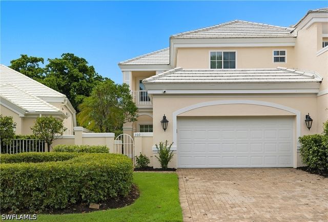 360 Carlton PL 11, Naples, FL 34108