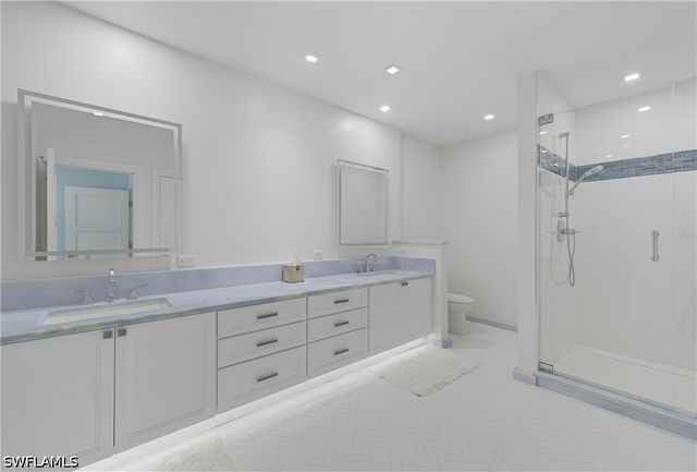 360 Carlton PL 11, Naples, FL 34108
