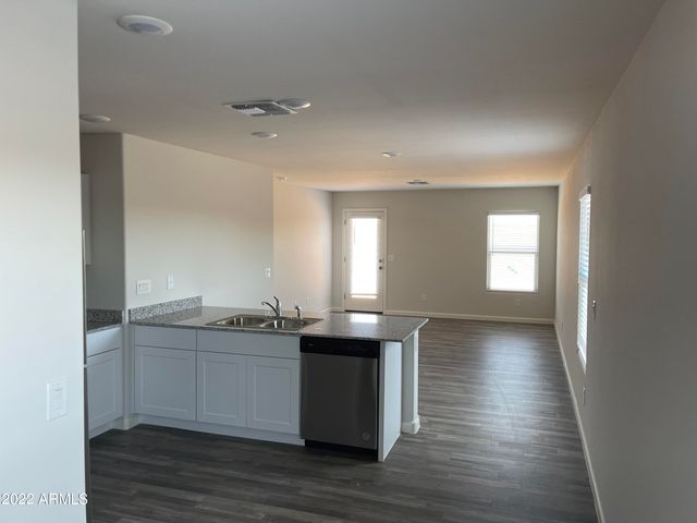 1099 S 9TH Place, Coolidge, AZ 85128