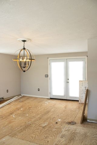 25 Bear Hill Rd, Gardner, MA 01440