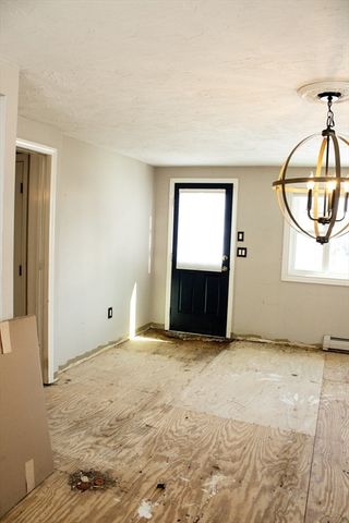 25 Bear Hill Rd, Gardner, MA 01440