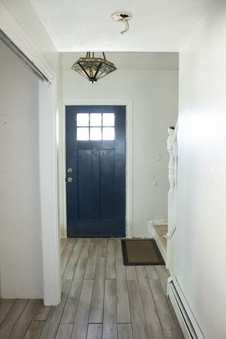 25 Bear Hill Rd, Gardner, MA 01440