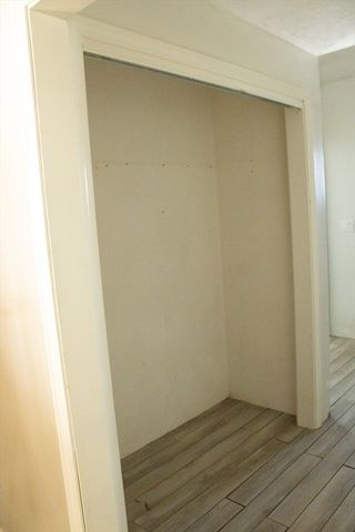 25 Bear Hill Rd, Gardner, MA 01440