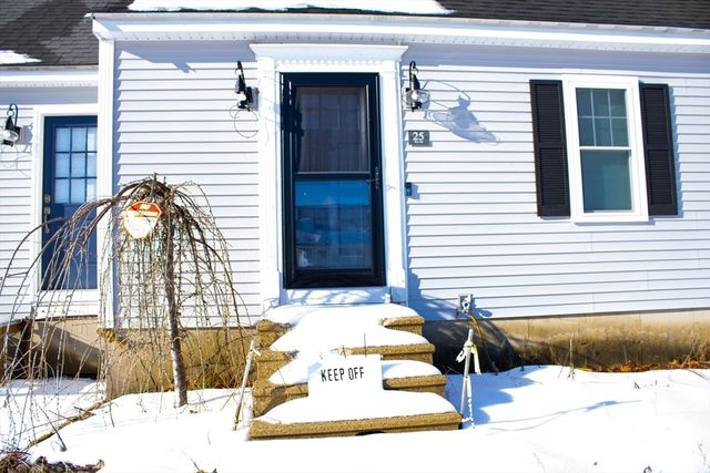 25 Bear Hill Rd, Gardner, MA 01440