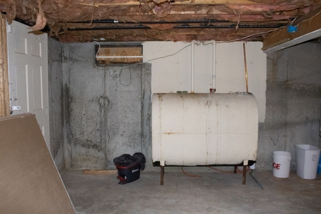 25 Bear Hill Rd, Gardner, MA 01440