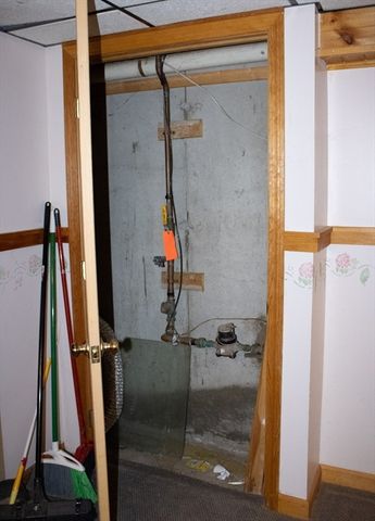 25 Bear Hill Rd, Gardner, MA 01440