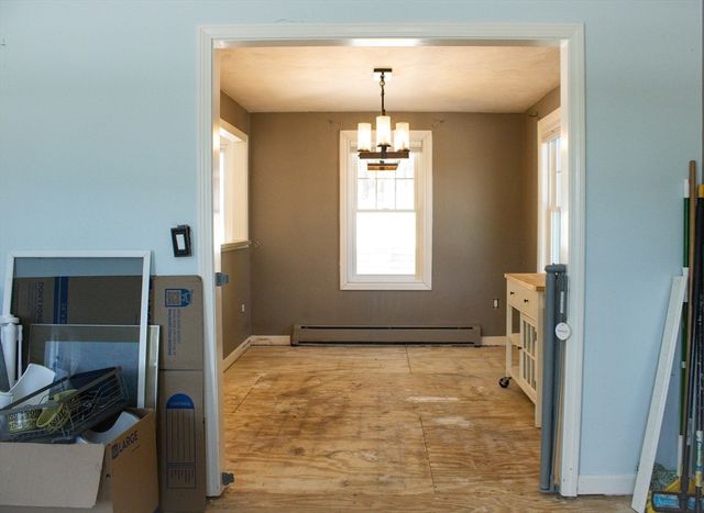 25 Bear Hill Rd, Gardner, MA 01440