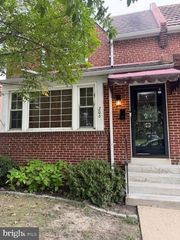 206 N BANCROFT PKY, Wilmington, DE 19805