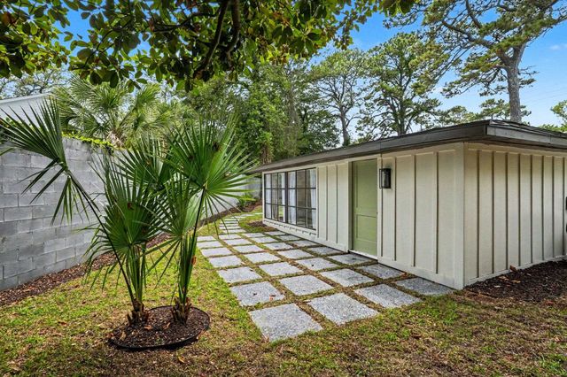 5604 N Kings Hwy., Myrtle Beach, SC 29577