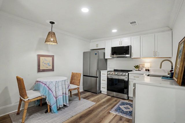 5604 N Kings Hwy., Myrtle Beach, SC 29577