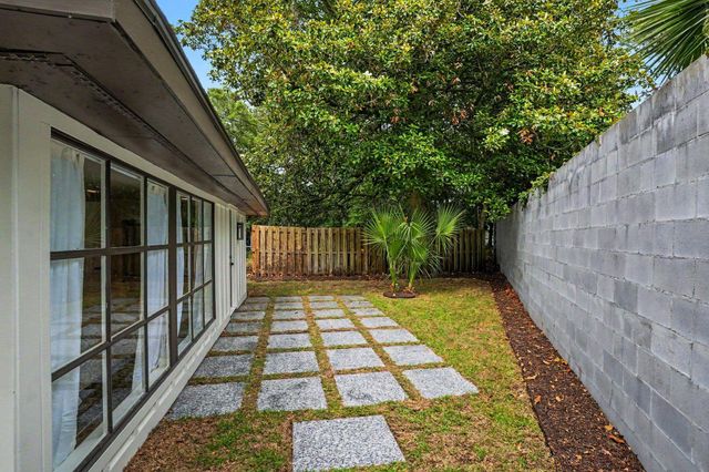 5604 N Kings Hwy., Myrtle Beach, SC 29577