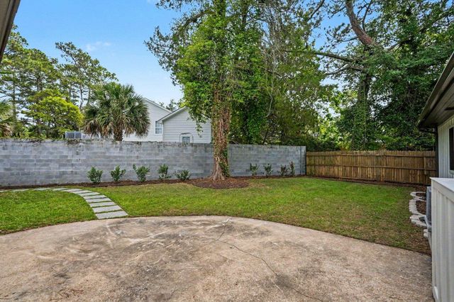 5604 N Kings Hwy., Myrtle Beach, SC 29577