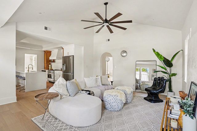 5604 N Kings Hwy., Myrtle Beach, SC 29577