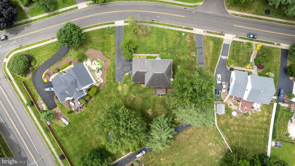 3 TANYARD RD, Richboro, PA 18954