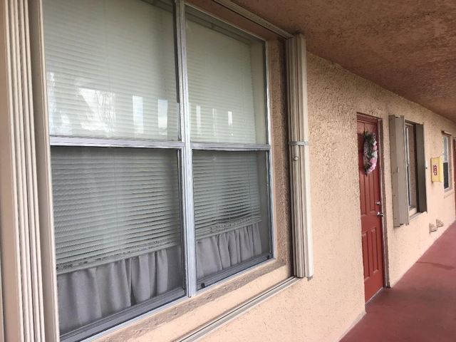 7320 Lake Circle Drive 407, Margate, FL 33063