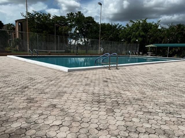 7320 Lake Circle Drive 407, Margate, FL 33063