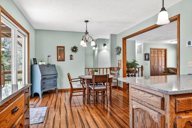 1000 Cedar Ridge Drive, Houston, MO 65483