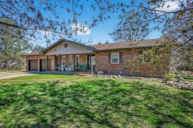 1000 Cedar Ridge Drive, Houston, MO 65483