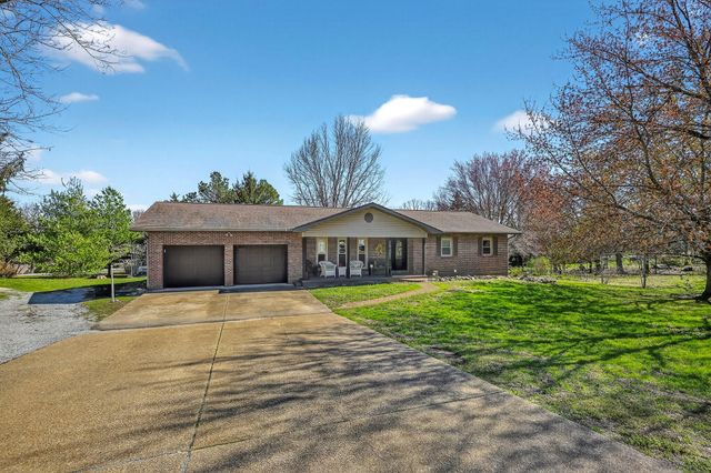 1000 Cedar Ridge Drive, Houston, MO 65483