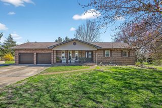 1000 Cedar Ridge Drive, Houston, MO 65483