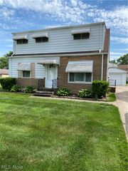 12910 Shady Oak Boulevard, Garfield Heights, OH 44125