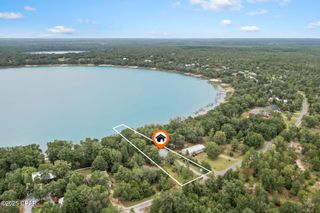 4385 Leisure Lakes Drive, Chipley, FL 32428