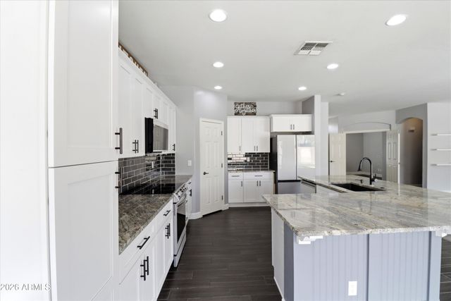 10038 E LOS LAGOS VISTA Avenue, Mesa, AZ 85209