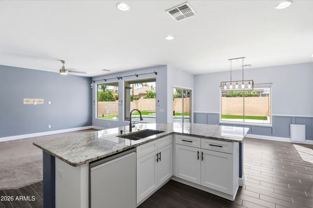 10038 E LOS LAGOS VISTA Avenue, Mesa, AZ 85209