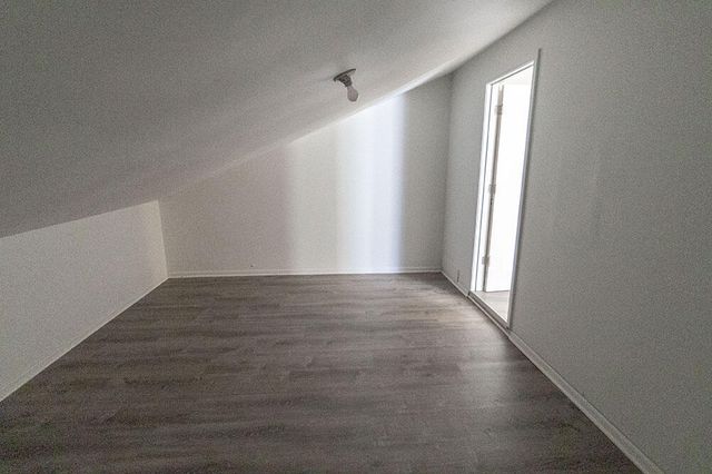 7216 N MOBERLY DR B, Columbia, MO 65202