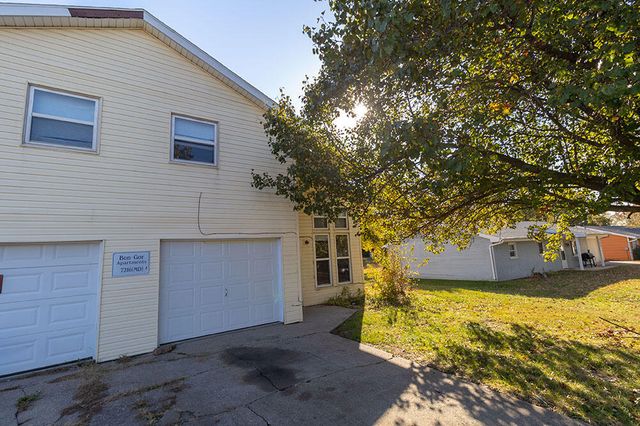 7216 N MOBERLY DR B, Columbia, MO 65202