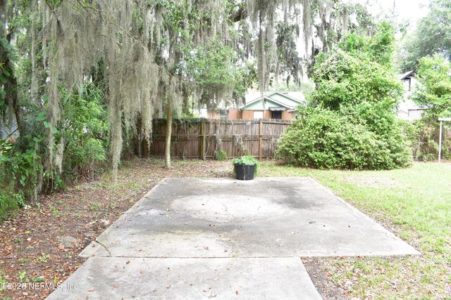 6802 BARBERIE Street, Jacksonville, FL 32208