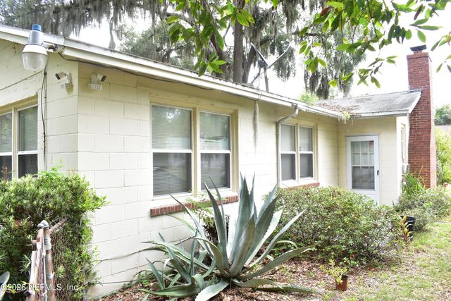 6802 BARBERIE Street, Jacksonville, FL 32208