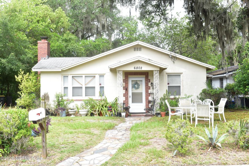 6802 BARBERIE Street, Jacksonville, FL 32208