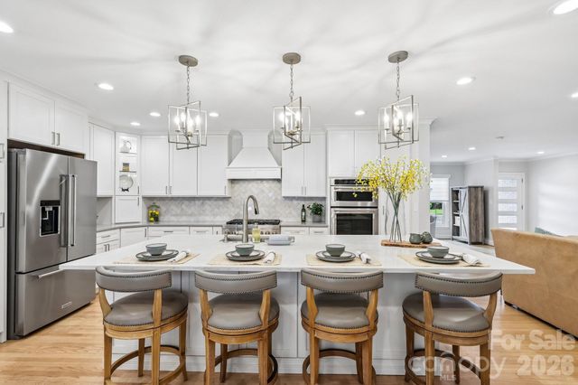 1315 Holmes Drive, Charlotte, NC 28209