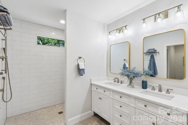 1315 Holmes Drive, Charlotte, NC 28209