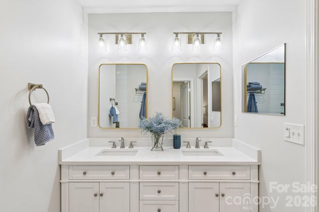 1315 Holmes Drive, Charlotte, NC 28209