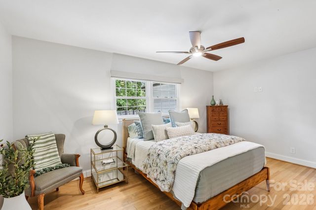 1315 Holmes Drive, Charlotte, NC 28209