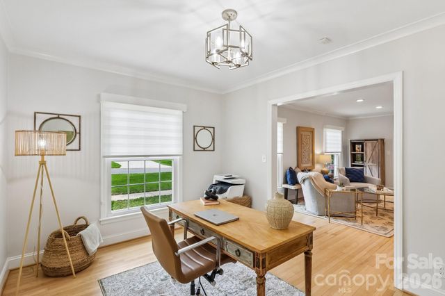 1315 Holmes Drive, Charlotte, NC 28209