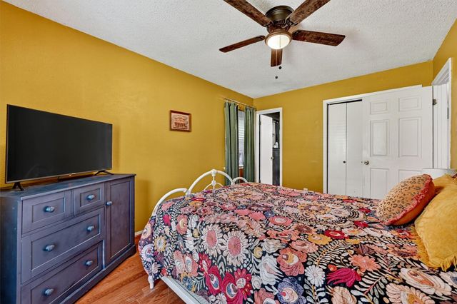 813 Glen Key Street, Denison, TX 75020